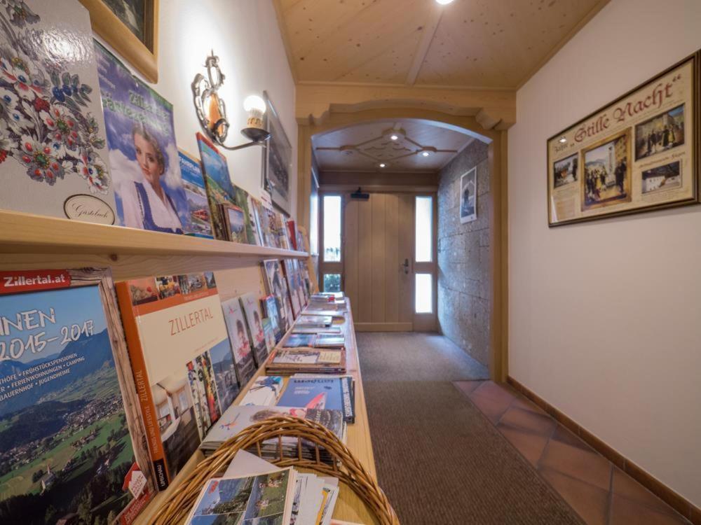 Ferienwohnungen Egger - Direkt An Der Spieljochbahn Fügen Esterno foto